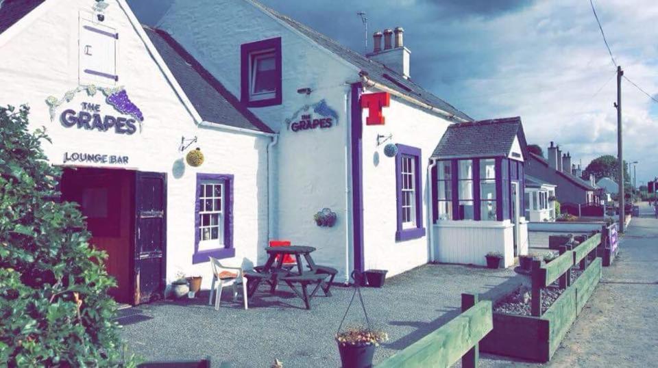Springholm The Grapes Hotel المظهر الخارجي الصورة
